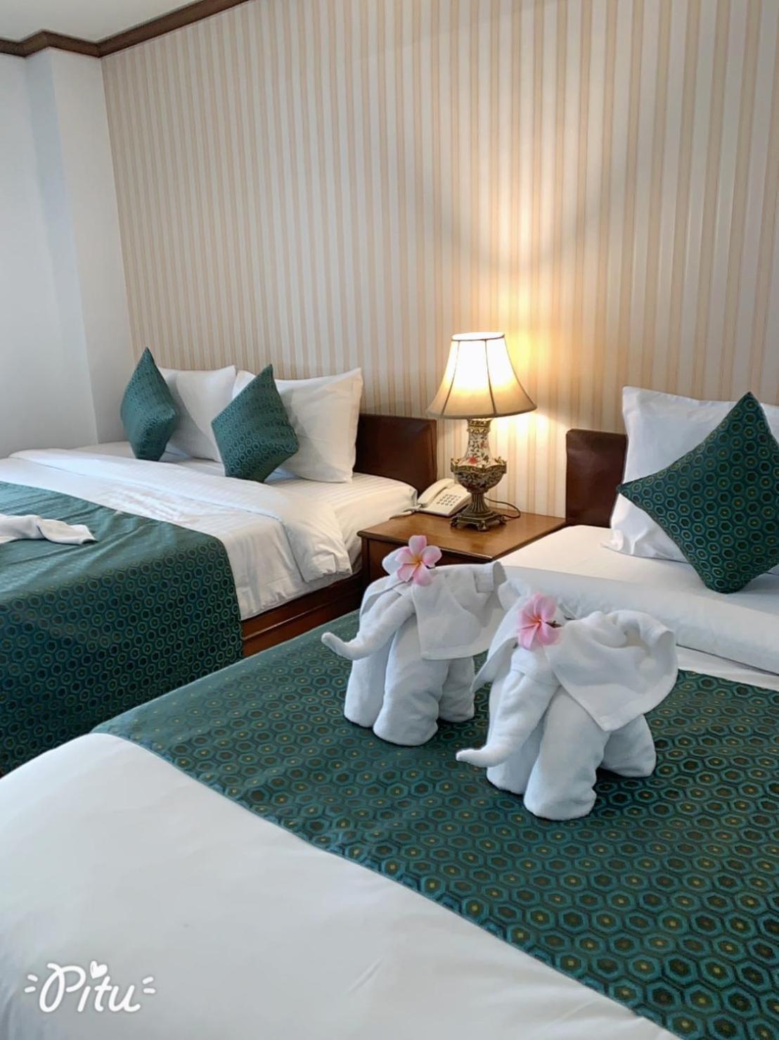 Hua Hin White Villa Hotel - SHA Certified Esterno foto